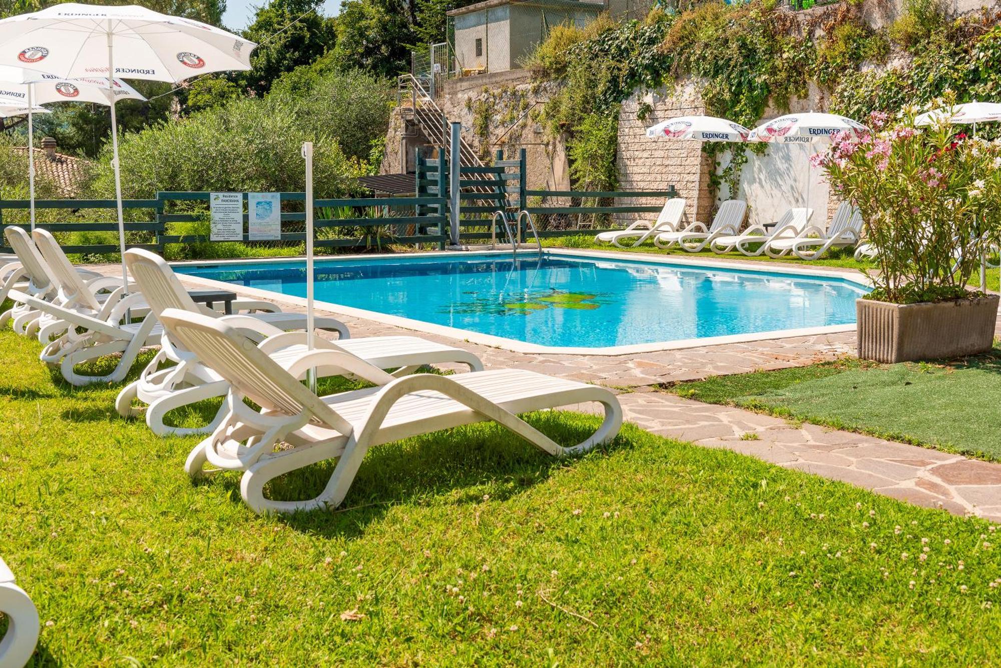 Residenza Panorama Aparthotel Costermano Exterior photo